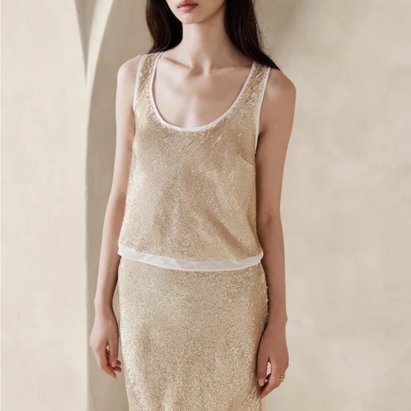 Banana Republic Alina Sequin Top - Picture 2 of 5